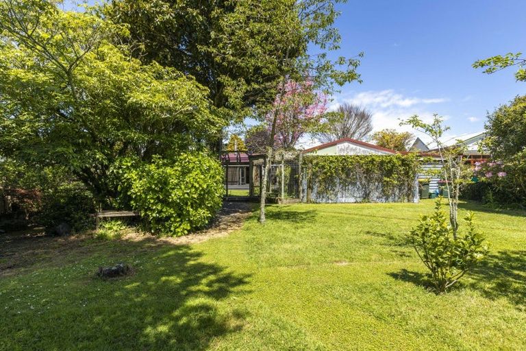 Photo of property in 6 Tawa Street, Inglewood, 4330