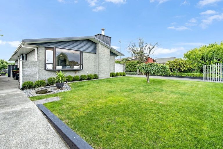 Photo of property in 27 Boston Avenue, Hornby, Christchurch, 8042