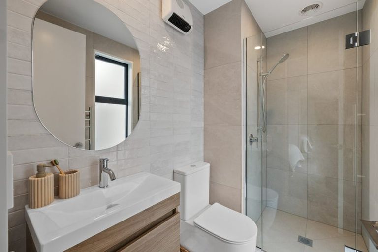 Photo of property in 2/58 Averill Street, Richmond, 8013