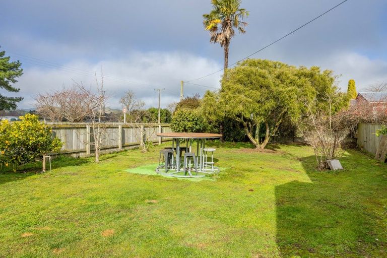 Photo of property in 7 Charlotte Street, Takapau, 4203
