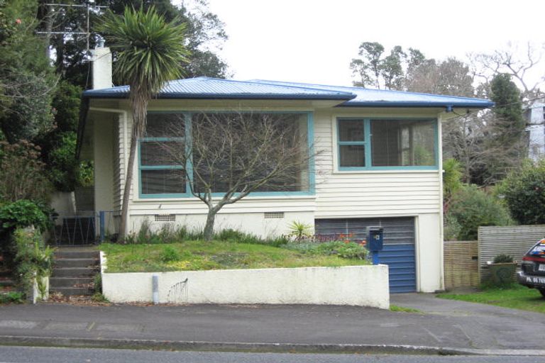 Photo of property in 88 Carrington Street, Lower Vogeltown, New Plymouth, 4310