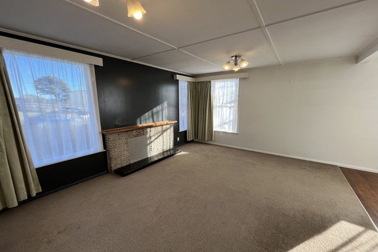 Photo of property in 33 Leicester Street, Cannons Creek, Porirua, 5024