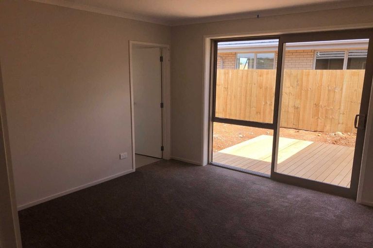 Photo of property in 15 Parton Road, Pukekohe, 2120