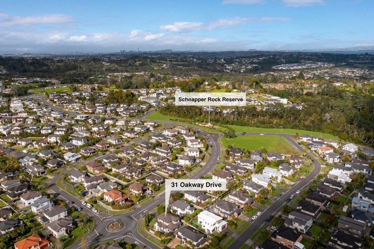 Photo of property in 31 Oakway Drive, Schnapper Rock, Auckland, 0632