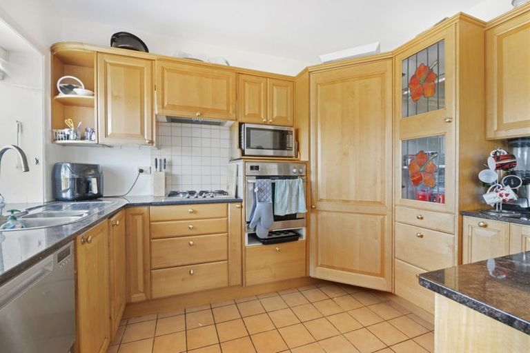 Photo of property in 1/4 Cecil Road, Milford, Auckland, 0620