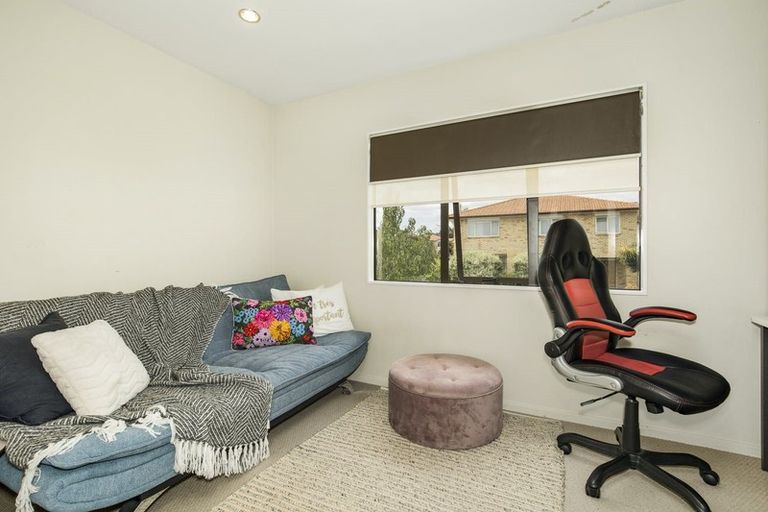 Photo of property in 21 Janway Avenue, Flat Bush, Auckland, 2016