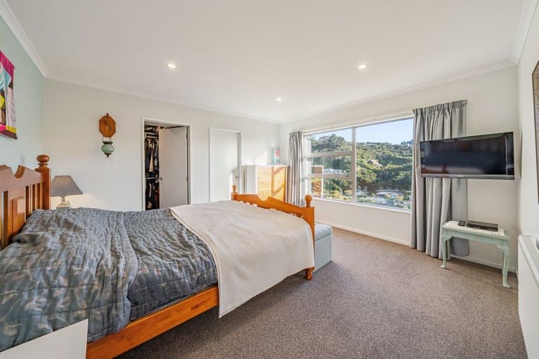 Photo of property in 6 Bluejacket Place, Whitby, Porirua, 5024