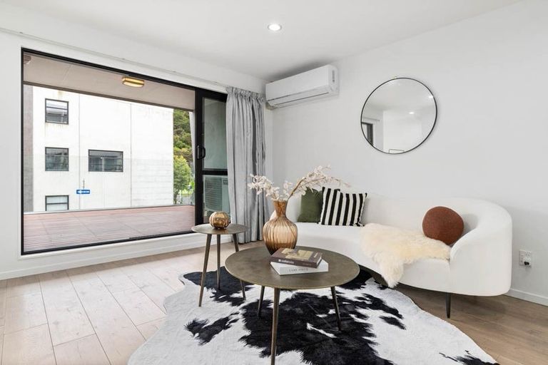 Photo of property in 3/5 Perekia Street, Albany, Auckland, 0632