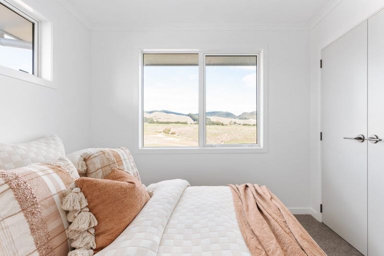 Photo of property in 21 Kohekohe Drive, Owhata, Rotorua, 3010