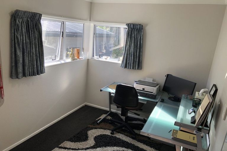 Photo of property in 2 Larcy Road, Lynmore, Rotorua, 3010