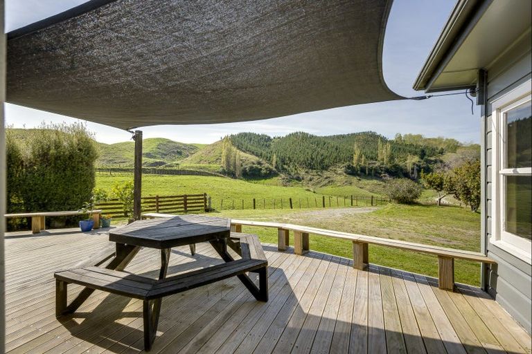 Photo of property in 362 Maraetotara Road, Maraetotara, Havelock North, 4294