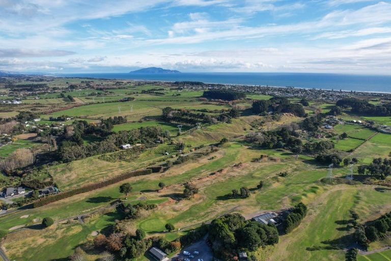 Photo of property in 35 Old Coach Road South, Otaki Beach, Otaki, 5512