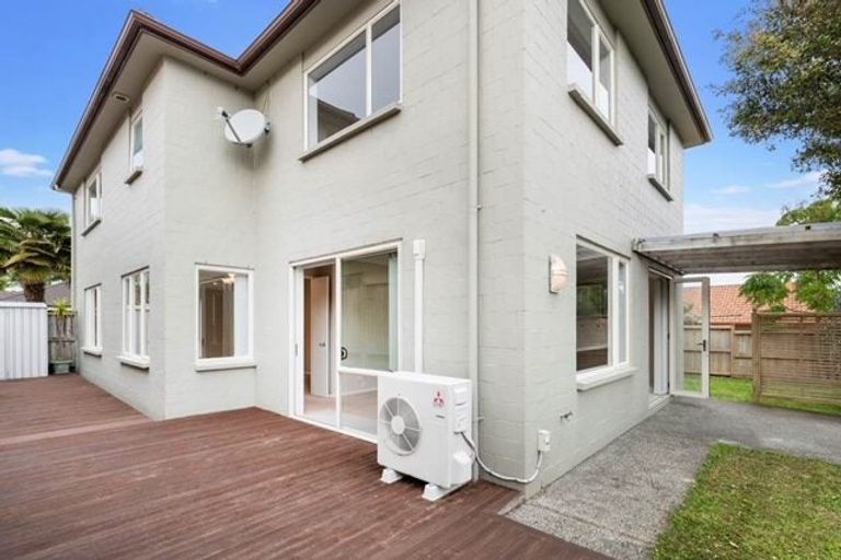 Photo of property in 6 Karson Place, Flat Bush, Auckland, 2016