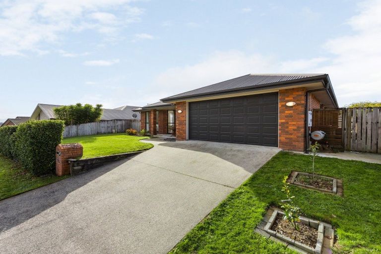 Photo of property in 48 Magellan Rise, Flagstaff, Hamilton, 3210