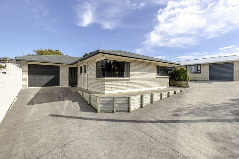 Photo of property in 30a Moulton Street, Moturoa, New Plymouth, 4310