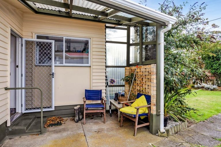 Photo of property in 55 Reid Avenue, Hawera, 4610