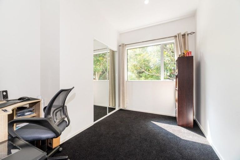 Photo of property in 27f Rehia Road, Massey, Auckland, 0614