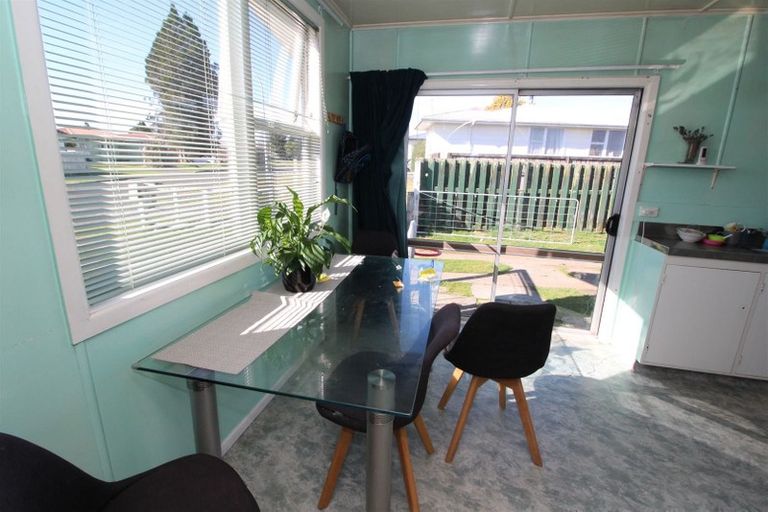 Photo of property in 6 Matata Place, Tokoroa, 3420