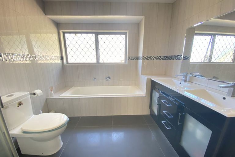Photo of property in 2/88 Simmental Crescent, Somerville, Auckland, 2014