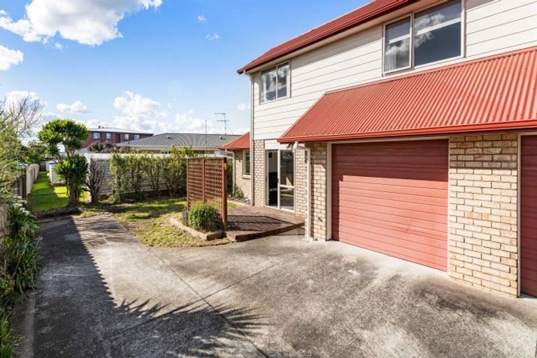 Photo of property in 11b Albert Street, Pukekohe, 2120