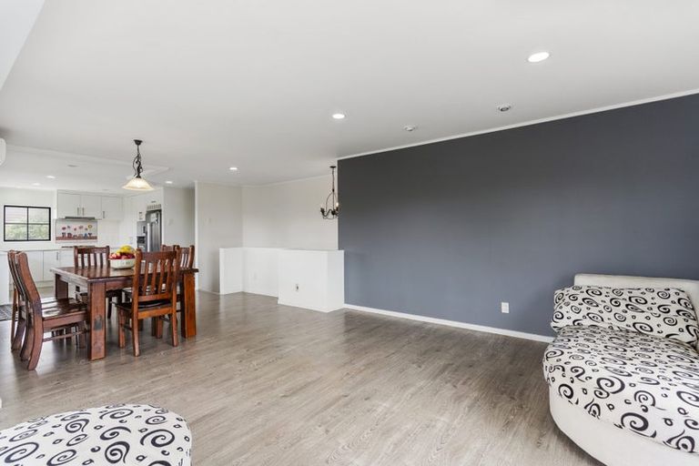 Photo of property in 39 Kuripaka Crescent, The Gardens, Auckland, 2105