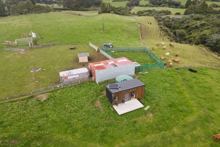 Photo of property in 718 Opunake Road, Cardiff, 4391