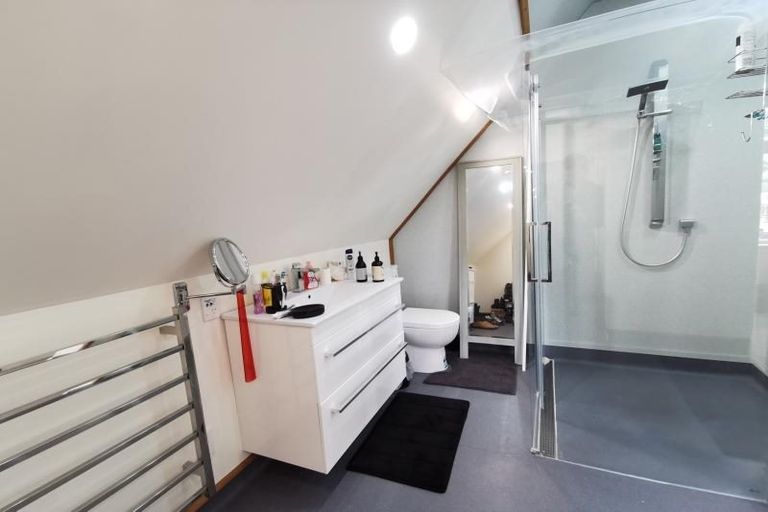 Photo of property in 62 The Parade, Island Bay, Wellington, 6023