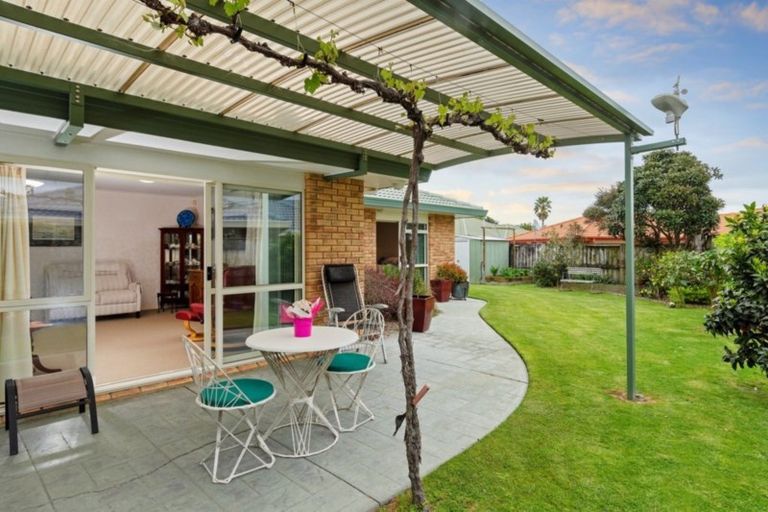 Photo of property in 82 Santa Monica Drive, Papamoa Beach, Papamoa, 3118