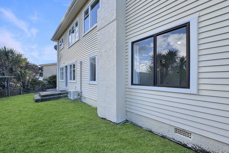 Photo of property in 67 Pembroke Road, Northland, Wellington, 6012