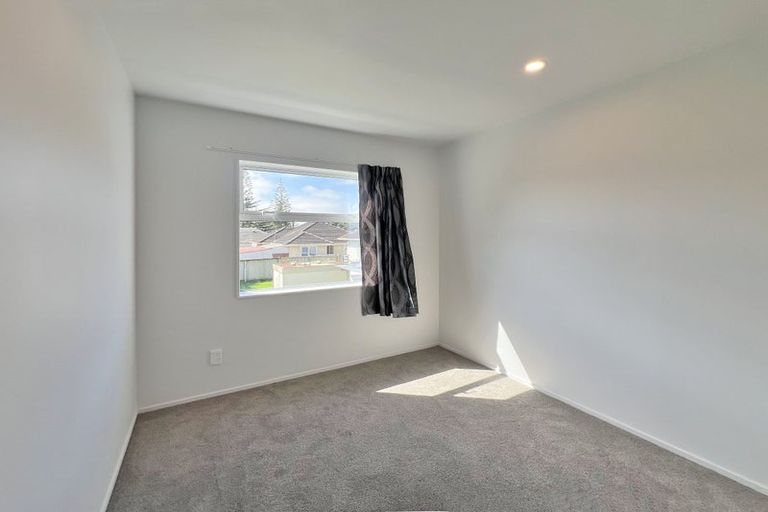 Photo of property in 2/16 Gaye Crescent, Otara, Auckland, 2023