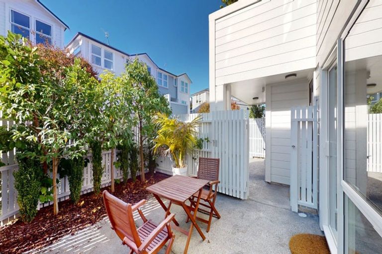 Photo of property in 57 Arcus Way, Hataitai, Wellington, 6021