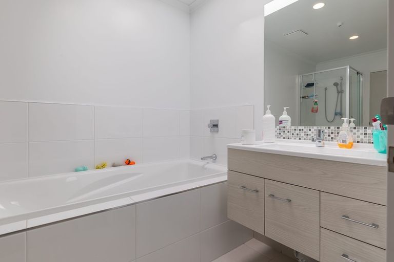 Photo of property in 2b Harakeke Road, Hobsonville, Auckland, 0618