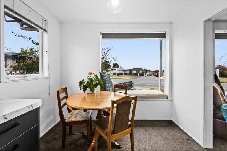 Photo of property in 166 Flaxmere Avenue, Flaxmere, Hastings, 4120