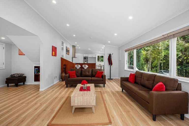 Photo of property in 45 Park Road, Titirangi, Auckland, 0604