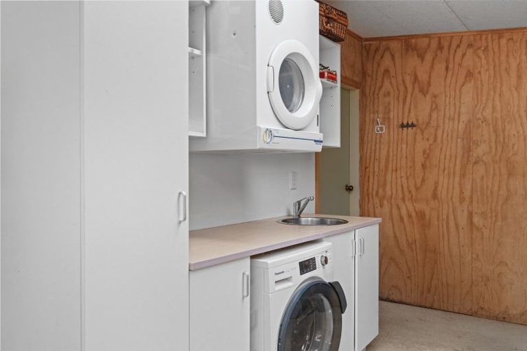 Photo of property in 16 Old Coach Road, Havelock, 7100