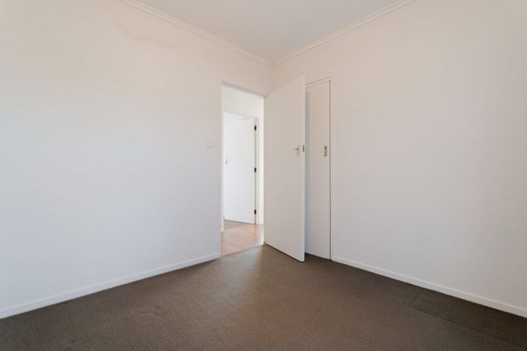 Photo of property in 1/760 Beach Road, Browns Bay, Auckland, 0630