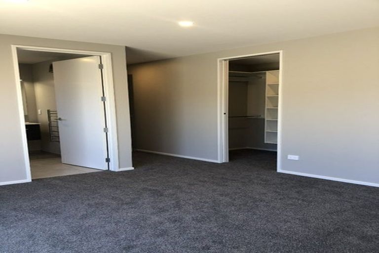 Photo of property in 5 Tussle Grove, Halswell, Christchurch, 8025