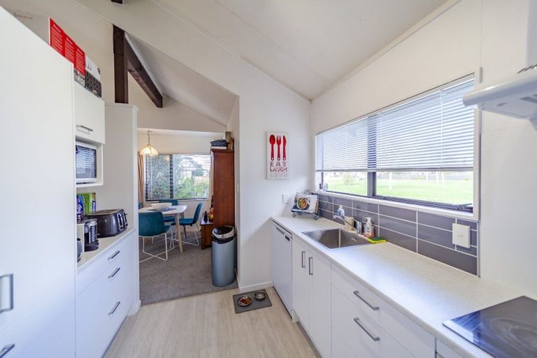 Photo of property in 42 Whiting Crescent, Greenmeadows, Napier, 4112