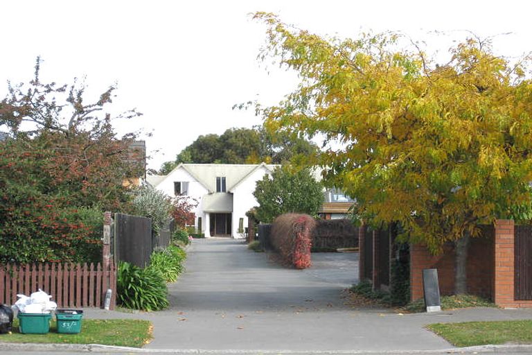 Photo of property in 5/51a Memorial Avenue, Ilam, Christchurch, 8053