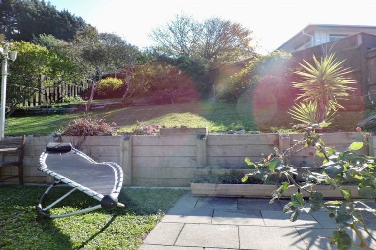 Photo of property in 4 Katarina Grove, Tawa, Wellington, 5028