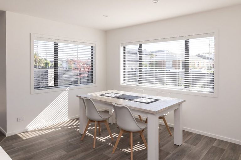 Photo of property in 8 Avenue Road, Greenmeadows, Napier, 4112