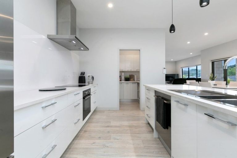 Photo of property in 164 Kennedy Road, Pyes Pa, Tauranga, 3112