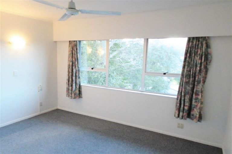 Photo of property in 11 Fitzwilliam Drive, Torbay, Auckland, 0630