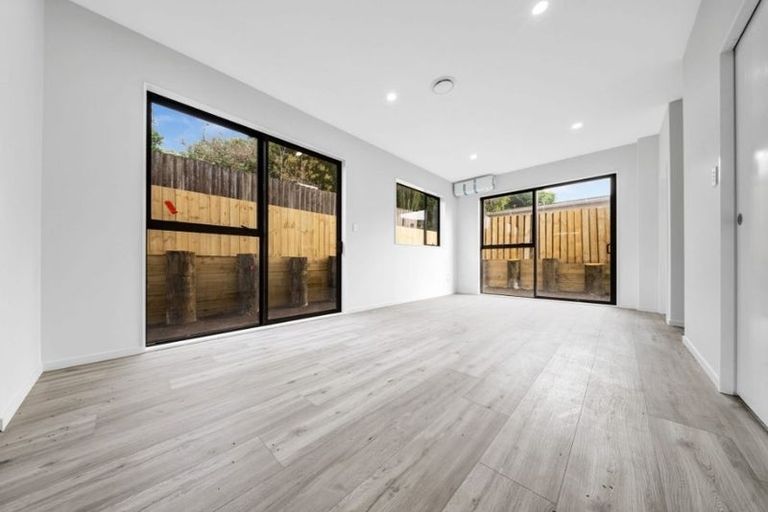 Photo of property in 18 Addington Avenue, Manurewa, Auckland, 2102