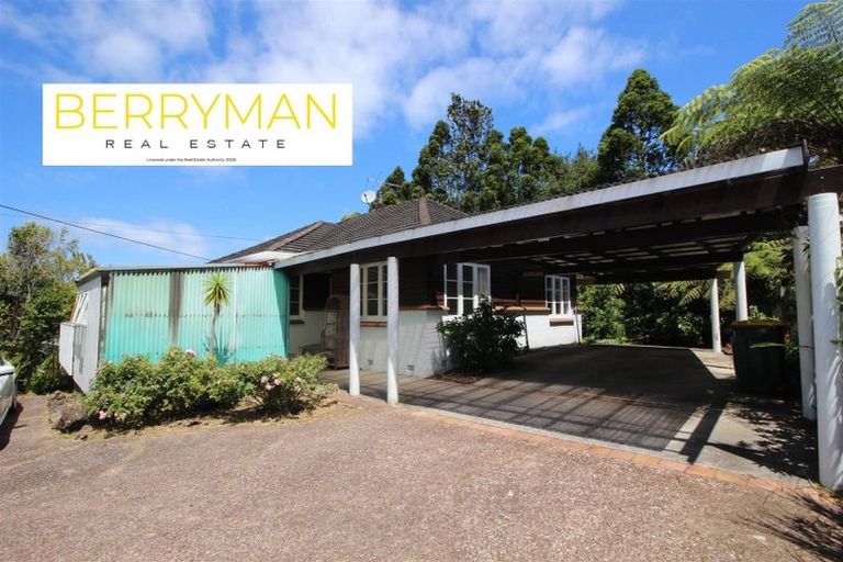Photo of property in 212 Godley Road, Titirangi, Auckland, 0604