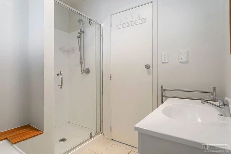 Photo of property in 37 Richmond Street, Cambridge, 3434