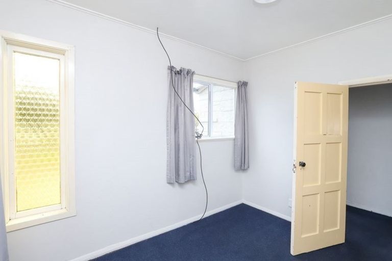 Photo of property in 2 Casey Avenue, Fairfield, Hamilton, 3214