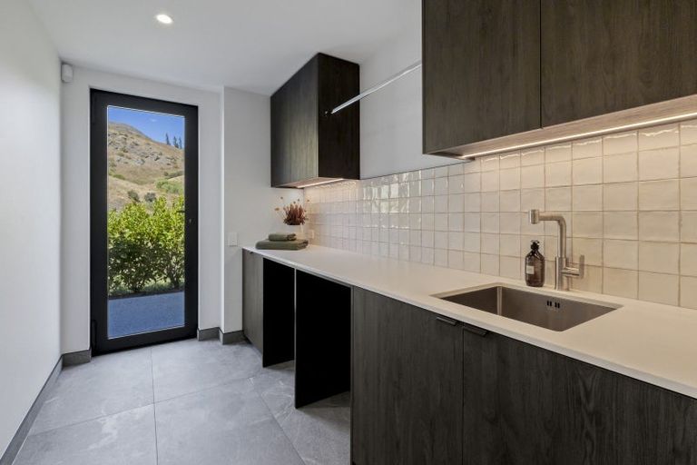 Photo of property in Kawarau Heights, 79 Kawarau Heights Boulevard, Lake Hayes, Queenstown, 9304
