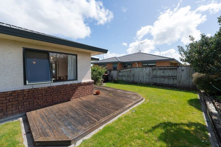 Photo of property in 77 Lyndhurst Street, Takaro, Palmerston North, 4412