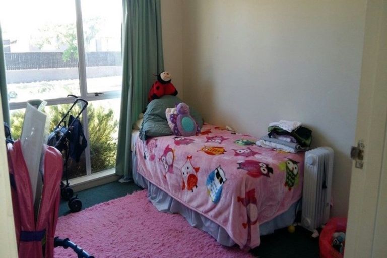 Photo of property in 3 Kirkcaldy Crescent, Flaxmere, Hastings, 4120